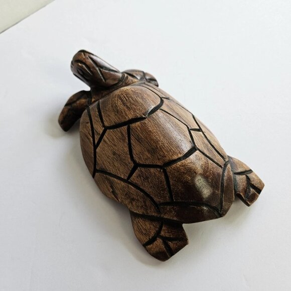 Hand Carved Wooden Sea Turtle Figurine 6" Coastal Nautical Beach Décor Sculpture - Picture 8 of 10
